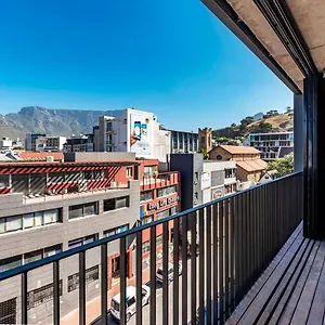 411 The Signature, De Waterkant Apartment