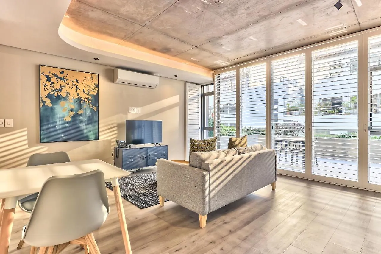 One Bedroom With Balcony And City Views Cape Town 0*,  South Africa