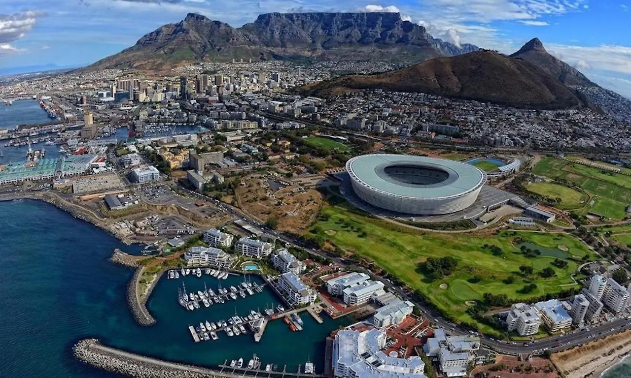 Apartment One Bedroom With Balcony And City Views Cape Town South Africa